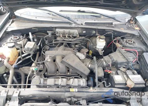 2006 Ford Escape Limited from USA, damaged, VIN 1FMYU04116KC03661